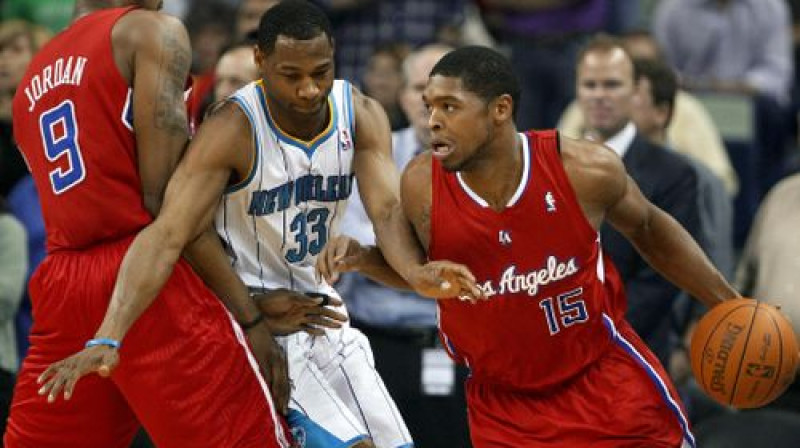 Raiens Gomess (ar bumbu) vēl "Clippers" sastāvā
Foto:AP/Scanpix