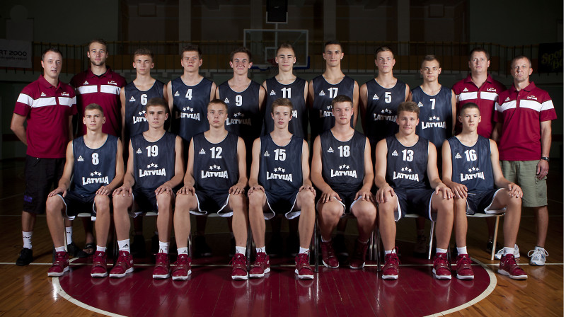 Latvijas U16 izlase: svarīgākās cīņas vēl priekšā.
Foto: Rihards Streiķis