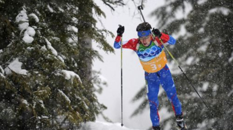 Maksims Čudovs biatlona trasē
Foto:AFP/Scanpix