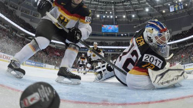 Ripa Vācijas vārtos trešajā periodā nokļuva bieži
Foto:AFP/Scanpix