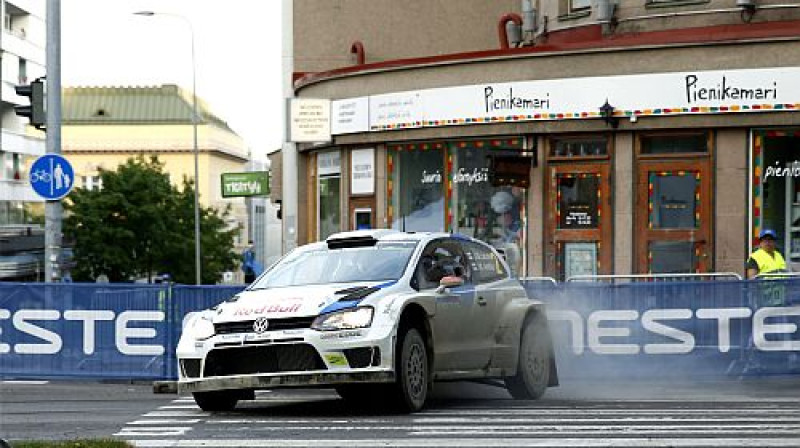 Latvala Somijas rallija ielu ātrumposmā
Foto: LEHTIKUVA/Scanpix