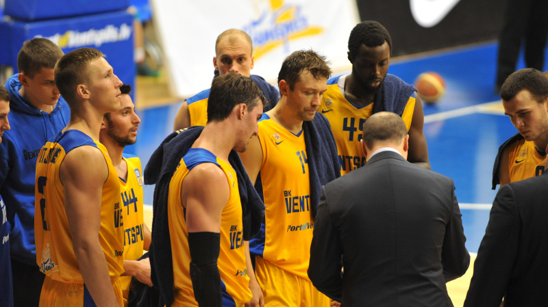 Robertam Štelmaheram un kompānijai tagad jākaļ plānus, kā tikt pēc iespējas tālās Baltijas Basketbola līgā
Foto: bkventspils.lv