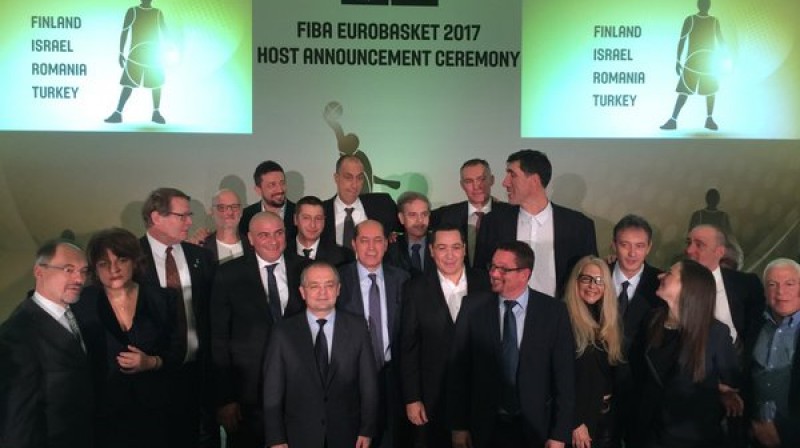 EuroBasket 2017 rīkotāji pēc paziņojuma
Foto: FIBA