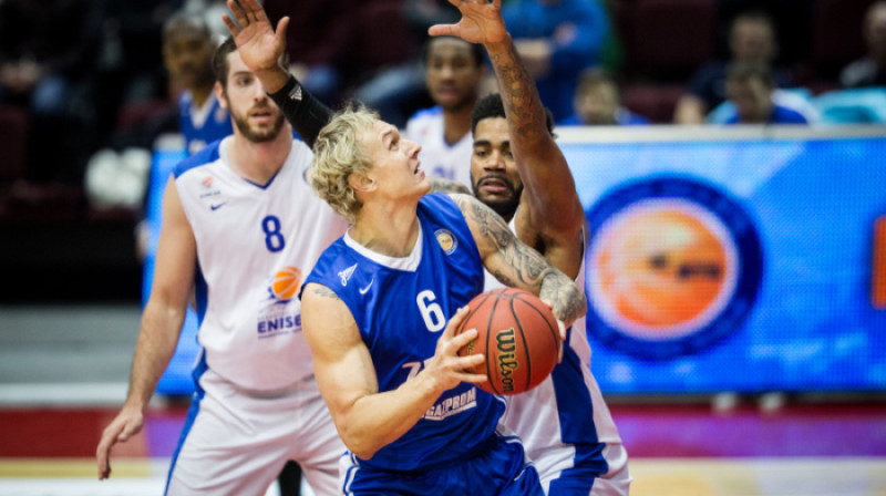 Jānis Timma: pirmais "double-double" VTB līgā
Foto: Zenit