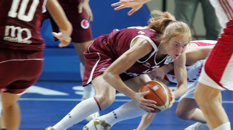 Ieva Tāre
Foto: no grāmatas "Latvijas basketbola valstsvienības: 90 spēles 90 gados"