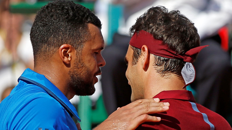 Žo-Vilfrīds Tsonga un Rodžers Federers Montekarlo
Foto: Reuters/Scanpix