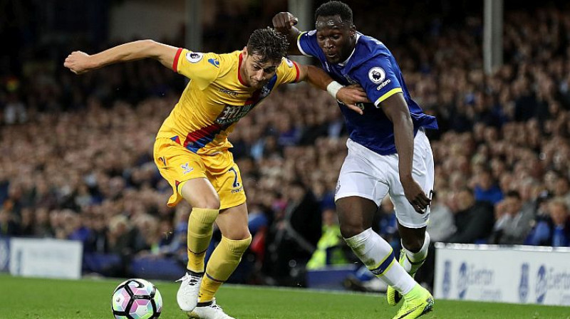 Džoels Vords cīņā ar Romelu Lukaku
Foto: AP/Scanpix