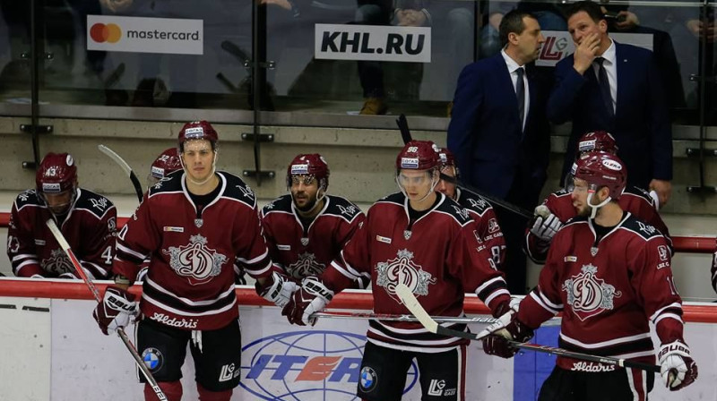 "Dinamo" tricienmaiņa Tallinas abās spēlēs: Miks Indrašis (3+0), Māris Bičevskis (0+1) un Lauris Dārziņš (1+2).
Foto: Raimonds Volonts, Dinamo Rīga