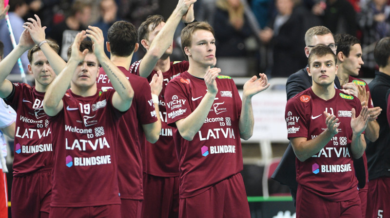 Latvijas florbola izlase
Foto: Romāns Kokšarovs, f64