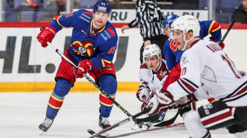 Māris Bičevskis guva divus vārtus, bet Lauris Dārziņš abos atdeva rezultatīvu piespēli
Foto: Jokerit.com