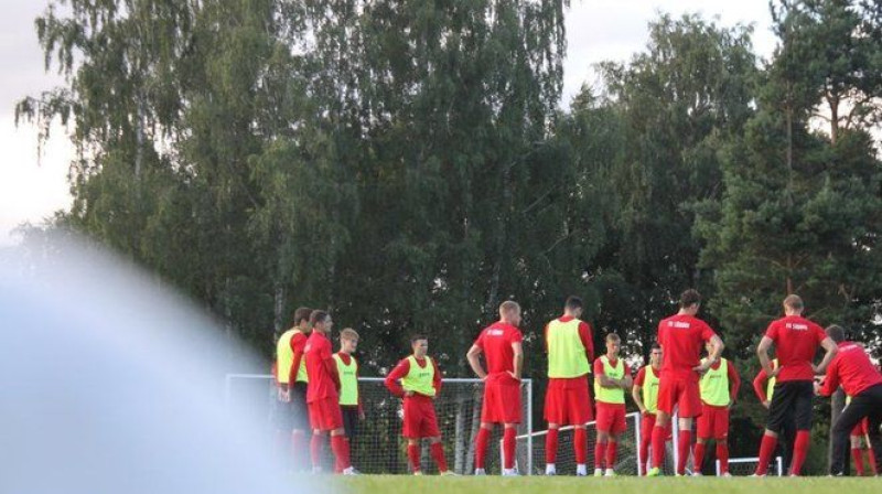 "Sūduvas" futbolisti treniņā
Foto: Fksuduva.lt