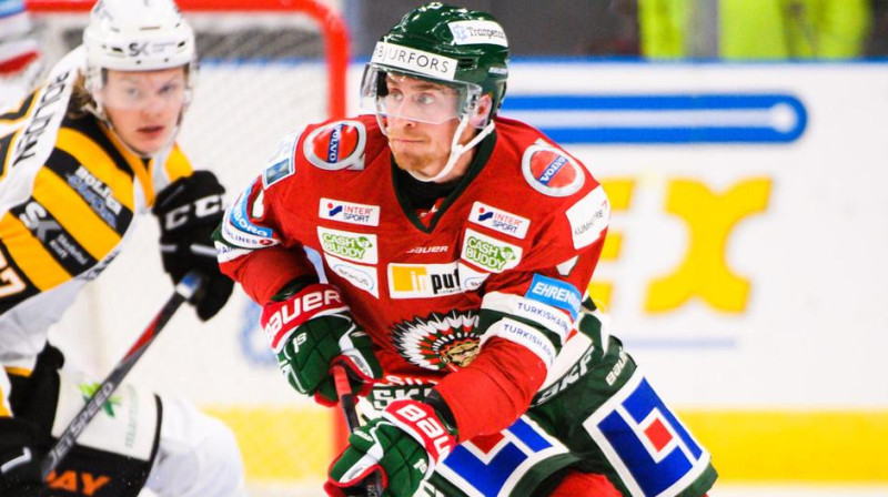 "Frolunda Indians" aizsargs Čejs Genovejs. Foto: http://www.gp.se/sport/ishockey