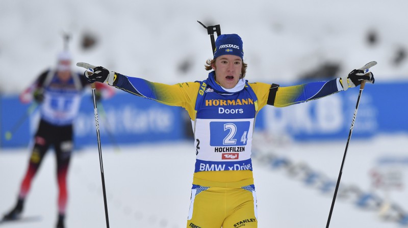 Zviedrijas ceturto posmu veica Sebastians Sāmuelsons. Foto: AP/Scanpix