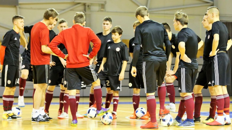 Latvijas U19 telpu futbola izlase. Foto: LFF