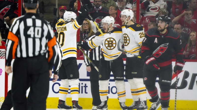 Bostonas "Bruins" pēc vārtu guvuma. Foto: USA Today Sports