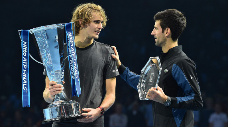 Aleksandrs Zverevs novembrī Novaku Džokoviču uzvarēja "ATP Finals" titula mačā. Vai viņš to var izdarīt arī "Grand Slam" turnīrā? Foto: AFP/Scanpix