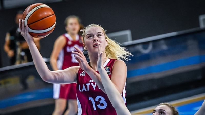 Līva Krūmiņa: 13 punkti spēlē pret Itāliju. Foto: FIBA