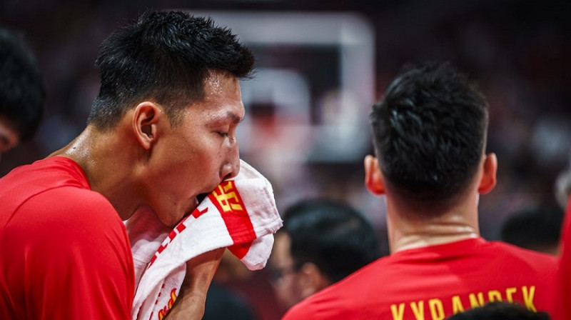 Jianlians Ji un Ķīna: "Top 16" turnīrs notiks bez mājiniekiem. Foto: FIBA