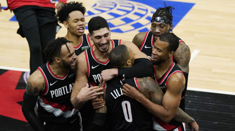 "Trail Blazers" spēlētāji. Foto: AFP/Scanpix