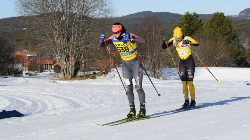 M.Bjergena vēl priekšā disatnces laikā L.Korsgrēanai šī gada Vasaloppet. Foto: Ulf Palm/TT / NTB