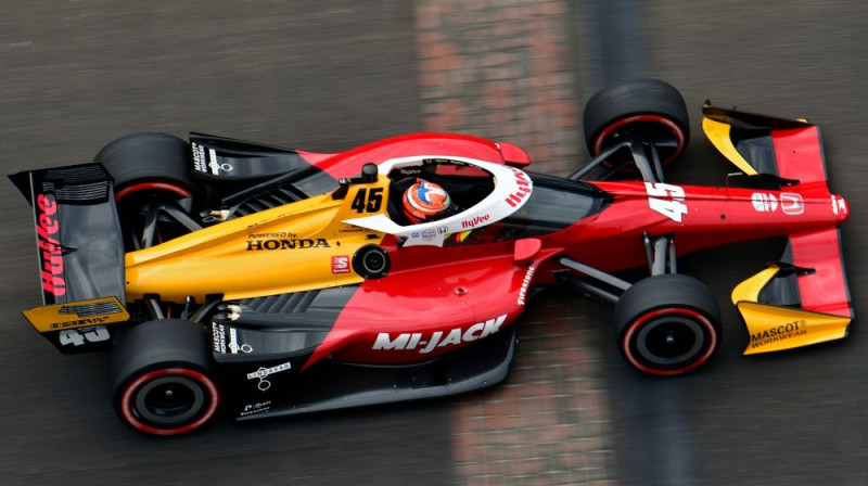 Kristians Lundgārds "IndyCar" sacīkstēs. Foto: indycar.com