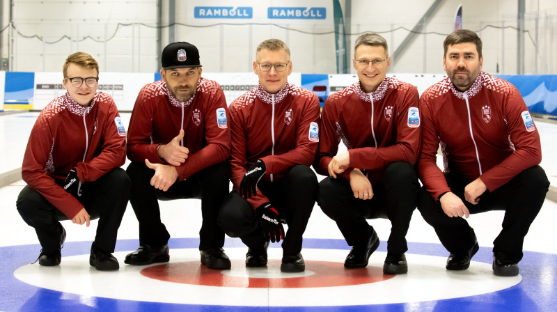 No kreisās: Roberts Reinis Buncis, Sandris Buholcs, Aivars Avotiņš, Jānis Klīve, Mārtiņš Trukšāns
Foto: WCF/Steve Seixeiro