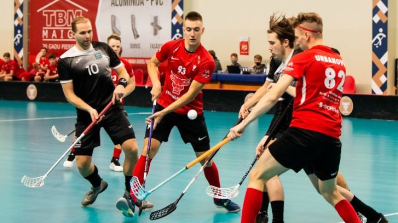 "FBK Valmiera" pret "RTU/Rockets"
Foto: Floorball.lv