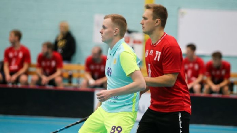 "Lielvārde/FatPipe" un "Oxdog Ulbroka LU" pēdējā laikā uzlabojušas sniegumu un šovakar abas varēs tikt vēl pie trim punktiem tabulā
Foto: Floorball.lv