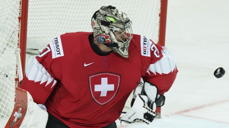 Reto Berra. Foto: Romāns Kokšarovs/AP/Scanpix