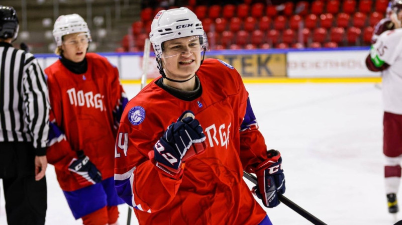 Norvēģijas U20 izlases hokejists Lukass Trigs. Foto: LHF