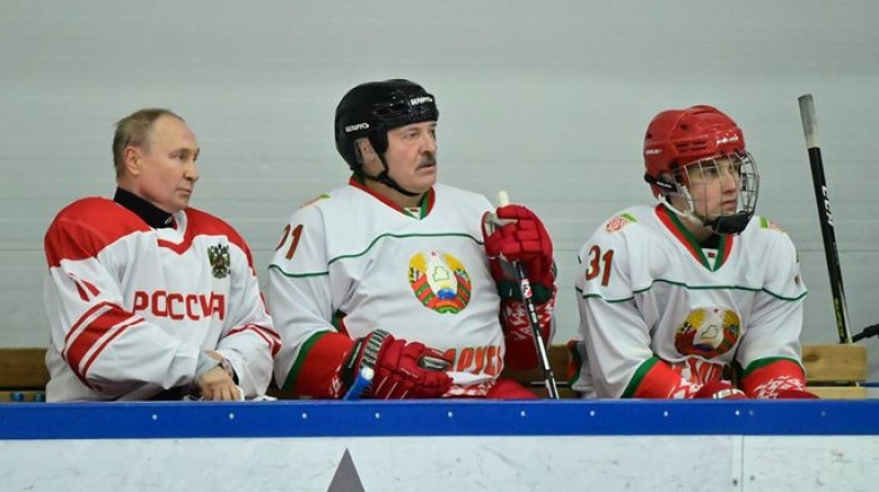 Vladimirs Putins, Aleksandrs Lukašenko, Nikolajs Lukašenko. Foto: Andrejs Stasevičs, belta.by