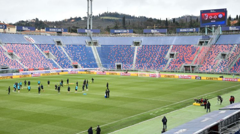 Līdere Milānas "Inter" ieradās uz spēli Boloņā, zinot, ka pretinieki pašu stadionā neieradīsies. Foto: Zumapress.com/Scanpix