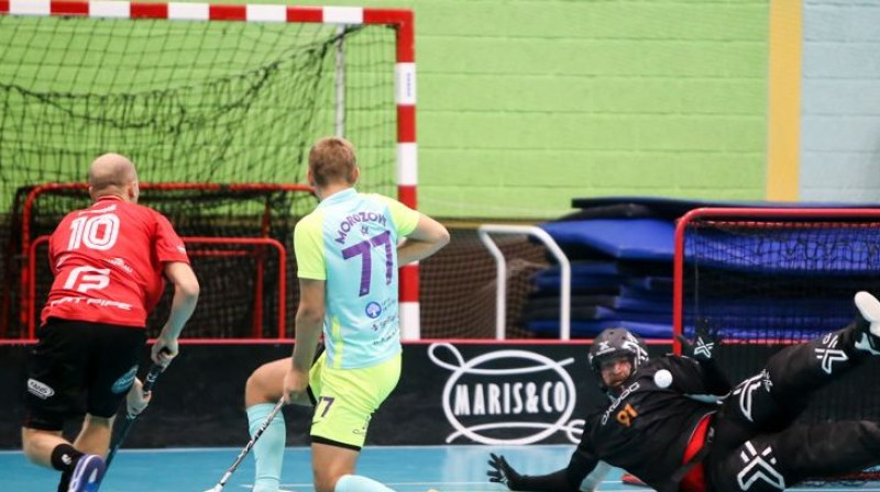 Epizode no "Lielvārde/FatPipe" - "Oxdog Ulbroka LU" savstarpējās spēles
Foto: Floorball.lv