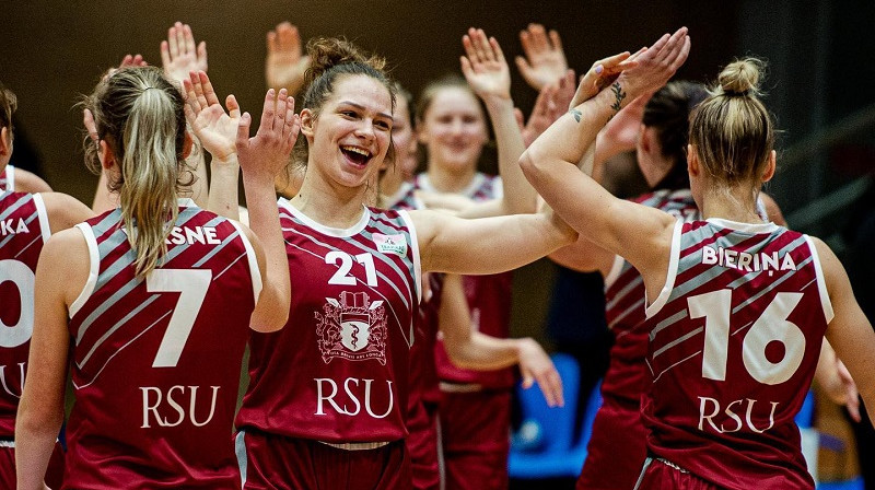 Enija Vīksne, Anita Miķelsone, Elza Bieriņa. Foto: Renārs Koris