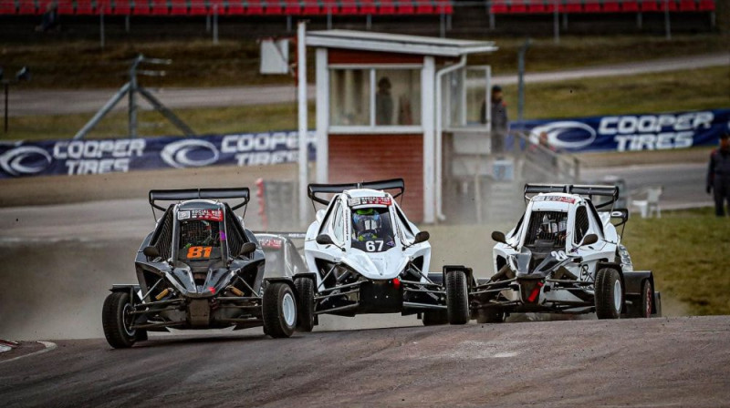 Ronalds Baldiņš (priekšplānā). Foto: QNIGAN Rallycross Media