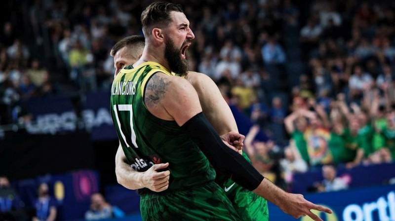 Jons Valančūns. Foto: FIBA