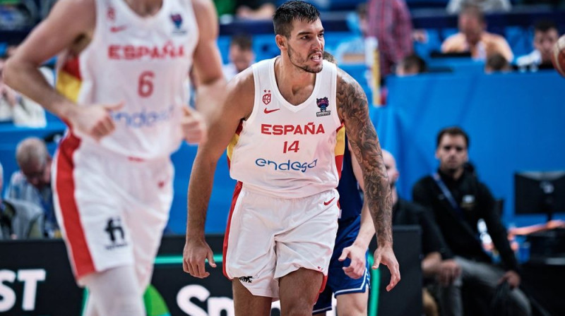 Villijs Ernagomess (#14) spāņu triumfā pār Somiju ''EuroBasket 2022'' ceturtdaļfināla ietvaros. Foto: FIBA