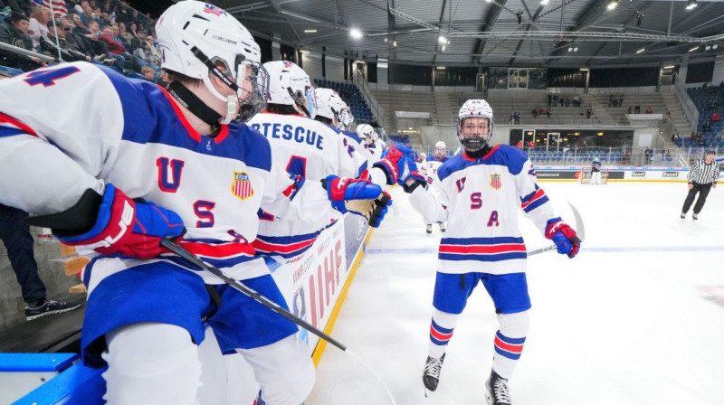 ASV U18 izlases hokejisti. Foto: IIHF