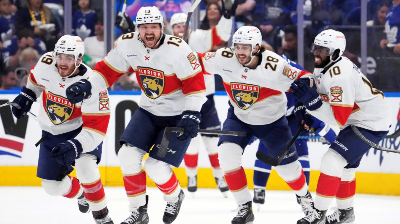 Floridas "Panthers" hokejisti pēc uzvaras sērijā. Foto: Frank Gunn/AP/Scanpix
