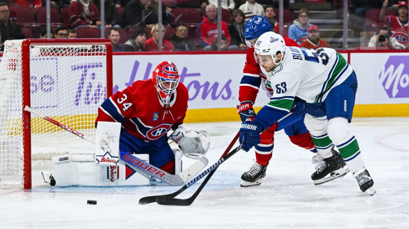 Teodors Bļugers spēlē pret ''Canadiens''. Foto: USA Today Sports/Scanpix