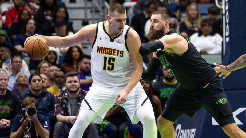 Nikola Jokičs un Jons Valančūns. Foto: USA TODAY Sports via Reuters Con/Scanpix