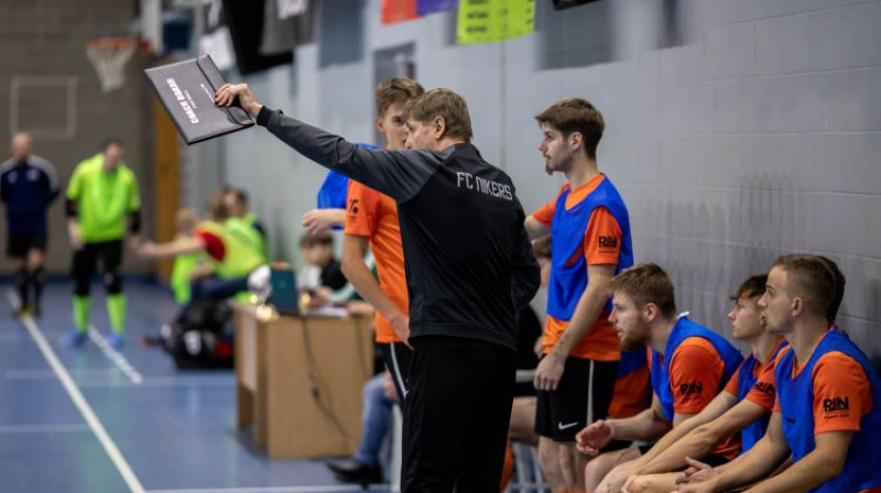 Kuldīdznieku galvenais treneris Vitālijs Voskāns. Foto: FC Nikers