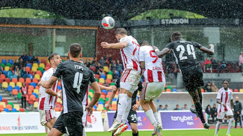 Mirklis no "Liepājas" un "Valmieras" spēles. Foto: Valmiera FC