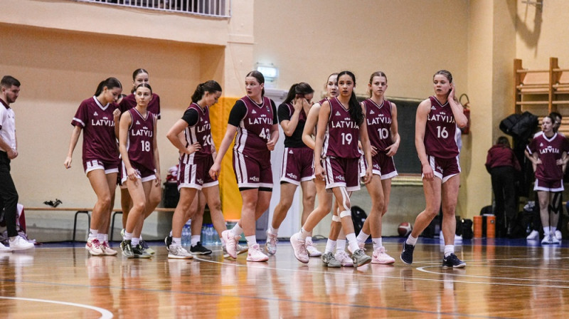 Latvijas U16 meitenes 2025. gada 3. janvārī. Foto: Tonis Tonstrom