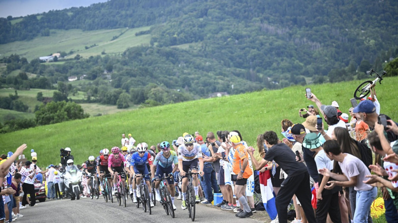Aina no 2025. gada "Tour de France" velobrauciena 20. posma. Foto: Jasper Jacobs/Zumapress.com/Scanpix