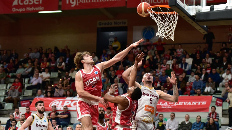 Mirklis no Mursijas un Sarajevas "Bosna" spēles FIBA Eiropas kausā. Foto: FIBA