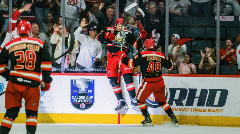 Eduards Tralmaks pēc vārtu guvuma. Foto: Nicolas Carrillo/Grand Rapids Griffins