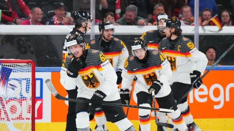 Vācijas izlases hokejisti. Foto: Andre Ringuette/IIHF
