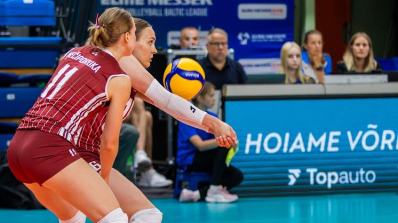 Anija Jurdža un Paula Ņečiporuka. Foto: CEV