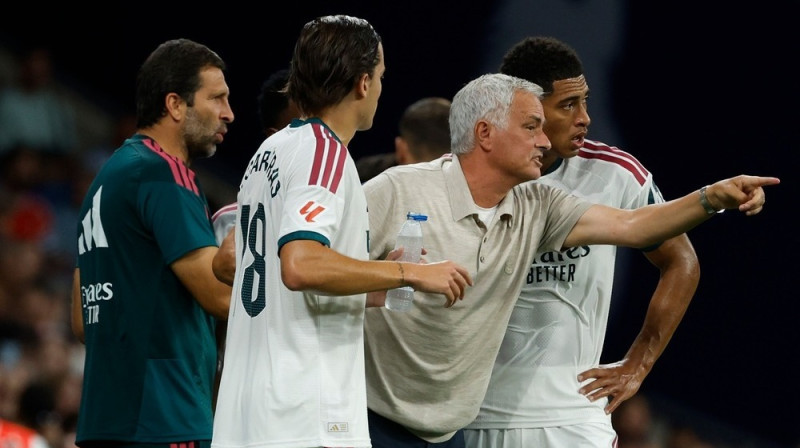 Madrides "Real" galvenais treneris Žuzē Mourinju. Foto: AP Photo/Joan Monfort/Scanpix